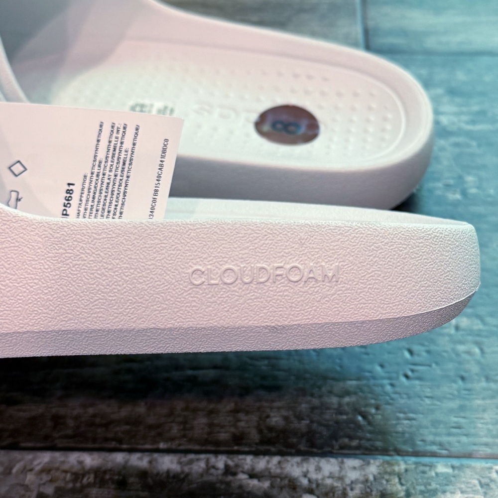 Adidas Unisex Adilette Flow Slide Sandal White Womens Size 9 Mens Size 8 NWT - Picture 10 of 13